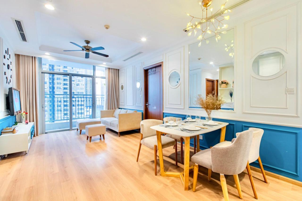 Moxy Hcmc Aparts - Vinhomes Central Park, Ice Rink โฮจิมินห์ซิตี้ ภายนอก รูปภาพ