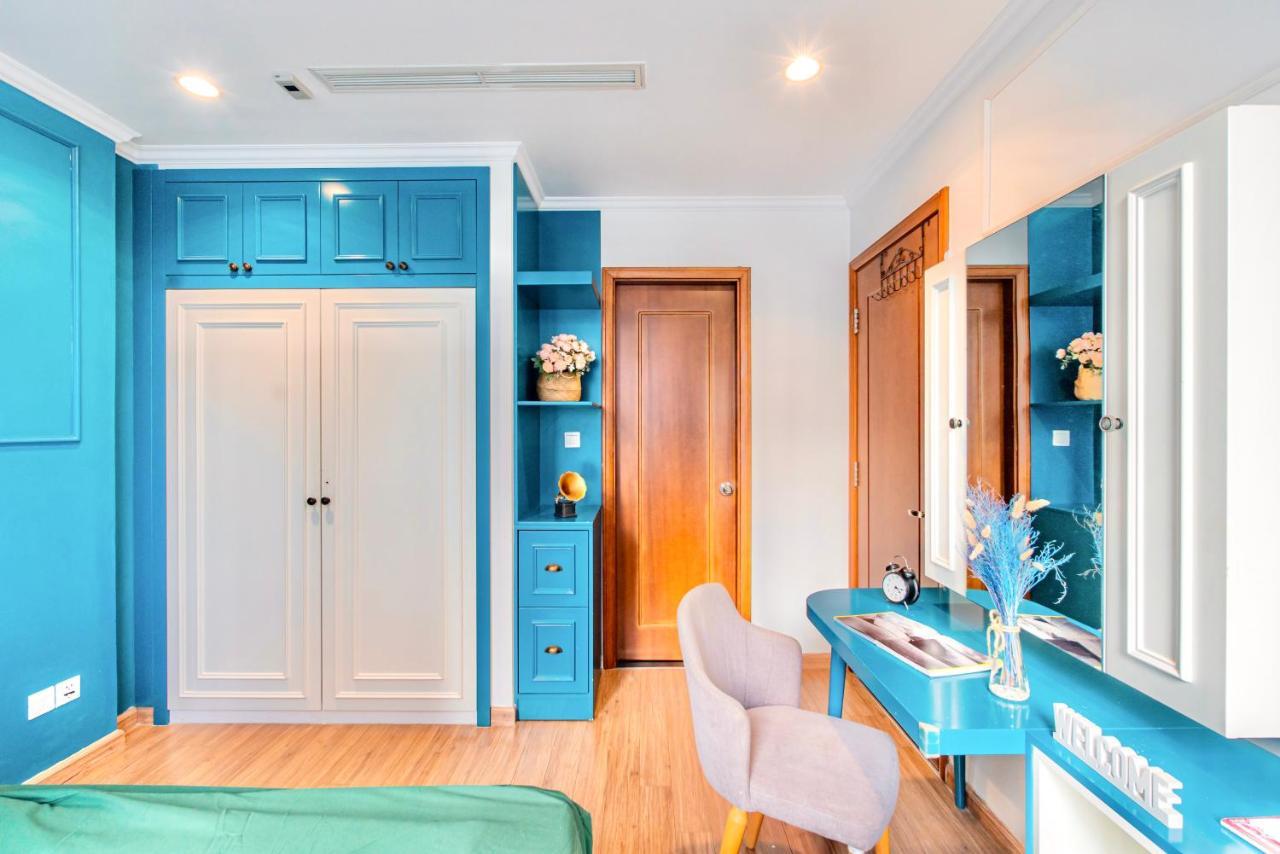 Moxy Hcmc Aparts - Vinhomes Central Park, Ice Rink โฮจิมินห์ซิตี้ ภายนอก รูปภาพ