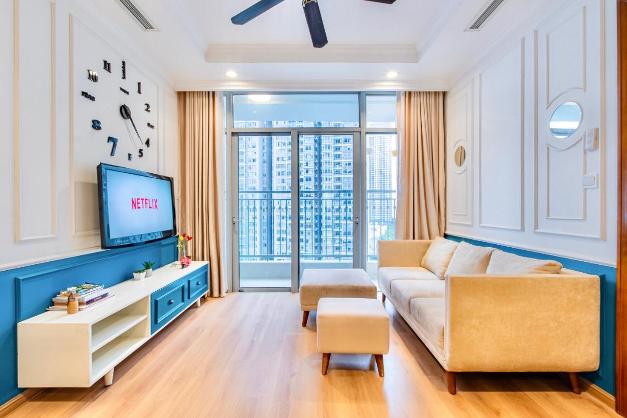 Moxy Hcmc Aparts - Vinhomes Central Park, Ice Rink โฮจิมินห์ซิตี้ ภายนอก รูปภาพ