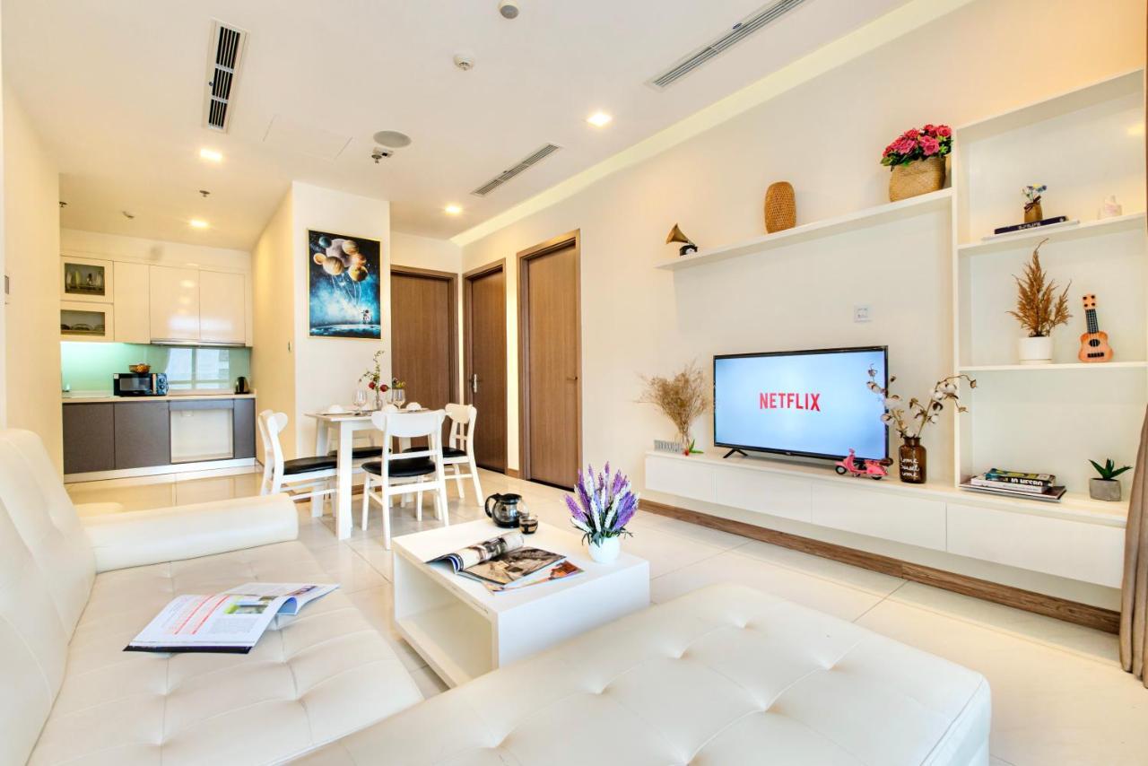 Moxy Hcmc Aparts - Vinhomes Central Park, Ice Rink โฮจิมินห์ซิตี้ ภายนอก รูปภาพ
