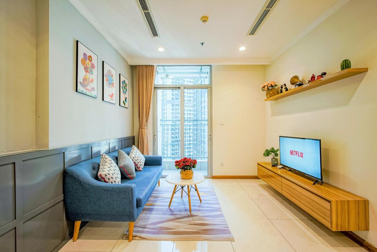 Moxy Hcmc Aparts - Vinhomes Central Park, Ice Rink โฮจิมินห์ซิตี้ ภายนอก รูปภาพ