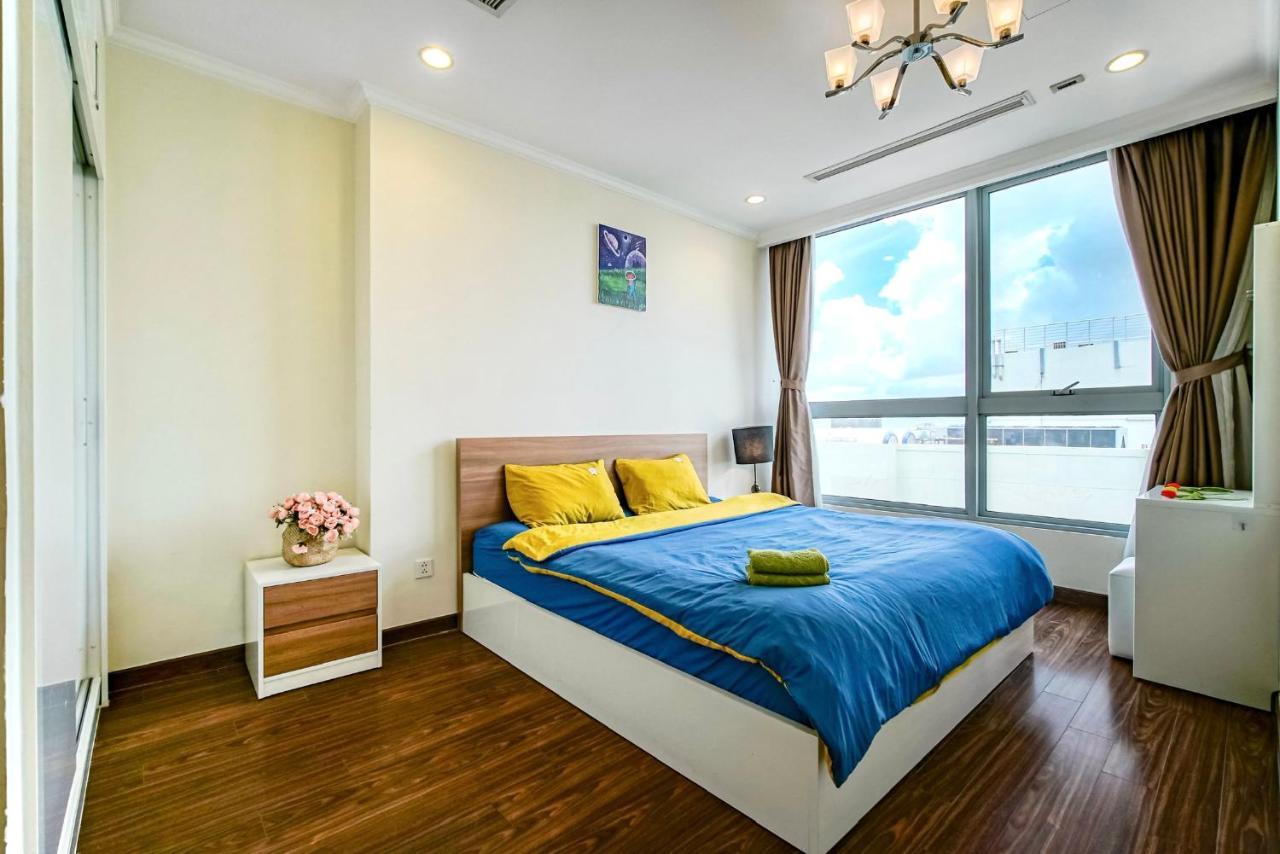 Moxy Hcmc Aparts - Vinhomes Central Park, Ice Rink โฮจิมินห์ซิตี้ ภายนอก รูปภาพ