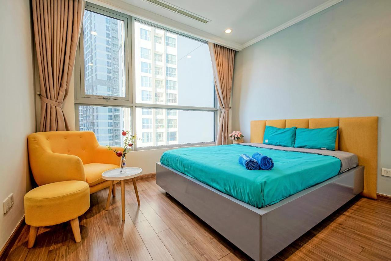 Moxy Hcmc Aparts - Vinhomes Central Park, Ice Rink โฮจิมินห์ซิตี้ ภายนอก รูปภาพ